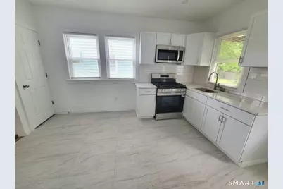 82 Helen Street, Hamden, CT 06514 - Photo 9