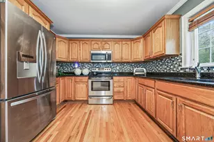 88 Hempel Dr, Wolcott, CT 06716 - Photo 9