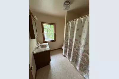 88 Avon Street, Milford, CT 06461 - Photo 5