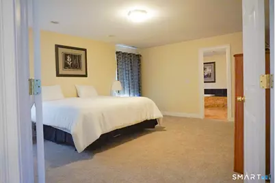33 Knoll Ridge Court, Middletown, CT 06457 - Photo 29