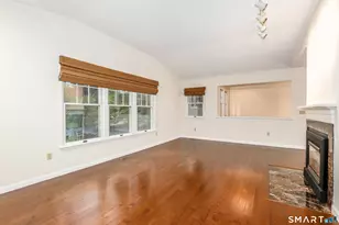 33 Brittania Dr, Danbury, CT 06811 - Photo 5