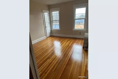 335 Hillside Avenue, Hartford, CT 06106 - Photo 7