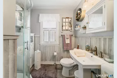18 Maple Street, Plymouth, CT 06786 - Photo 13