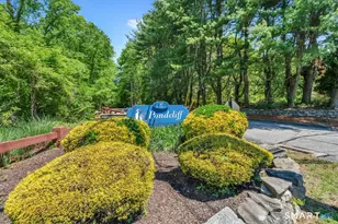 97 W Main St, East Lyme, CT 06357 - Photo 35