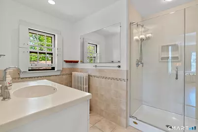 49 Arlington Road, West Hartford, CT 06107 - Photo 23
