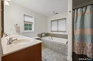 53 Hampton Rd, Waterbury, CT 06708 - Photo 23