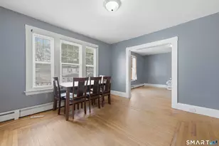 2 Oakland Ave, Waterbury, CT 06710 - Photo 7