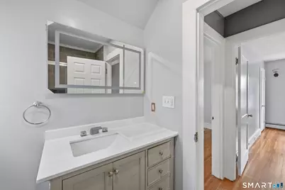 2 Oakland Avenue, Waterbury, CT 06710 - Photo 15