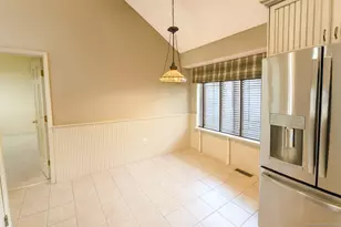 28 Edgewood Ct, Simsbury, CT 06070 - Photo 5
