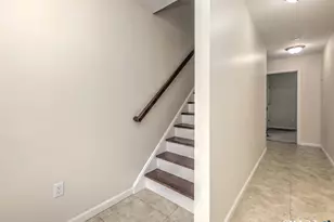 10 Barnum Ct, Bethel, CT 06801 - Photo 5