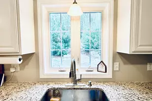 29 Logan Ln, Thompson, CT 06277 - Photo 13