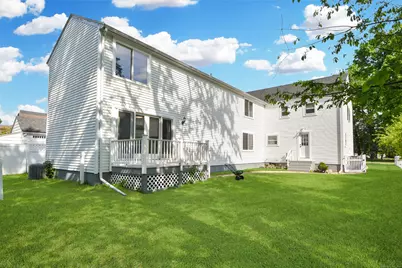 1729 Boulevard, West Hartford, CT 06107 - Photo 3