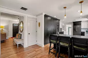 45 Lynwood Dr, Trumbull, CT 06611 - Photo 9