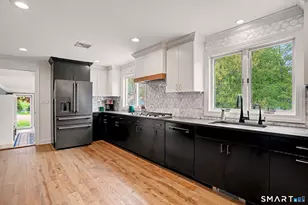 45 Lynwood Dr, Trumbull, CT 06611 - Photo 13