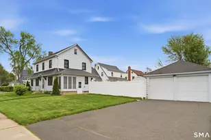 30 Walter Pl, East Hartford, CT 06108 - Photo 5