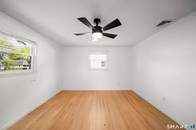 152 Somerset Street, West Hartford, CT 06110 - Photo 21