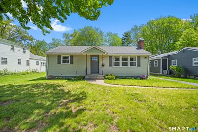 152 Somerset Street, West Hartford, CT 06110 - Photo 1
