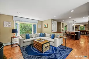 8 Ann Mar Ln, Simsbury, CT 06070 - Photo 13
