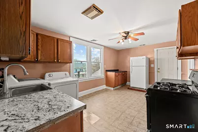 13 Portland Street, Middletown, CT 06457 - Photo 11