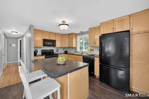 27 Russell Dr, Vernon, CT 06066 - Photo 15