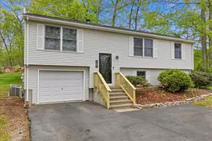 161 Deerfield Ridge Dr, Groton, CT 06355 - Photo 3
