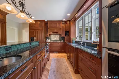 6 Timothy Way, Avon, CT 06001 - Photo 9