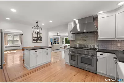 82 Lee Drive, Fairfield, CT 06824 - Photo 9