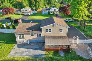 4 Dairy Farm Rd, Norwalk, CT 06851 - Photo 35