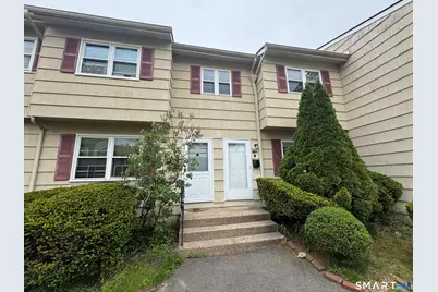 30 Round Tree Drive #6, Naugatuck, CT 06770 - Photo 1