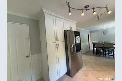 16 Crestview Terrace, Wallingford, CT 06492 - Photo 5