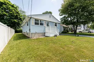 25 Waldo St, East Haven, CT 06512 - Photo 3