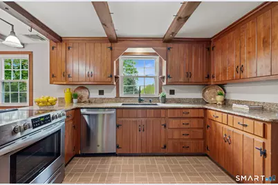10 Stonegate Drive, Portland, CT 06480 - Photo 5