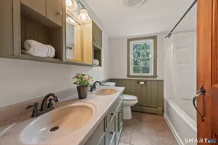 10 Stonegate Dr, Portland, CT 06480 - Photo 27
