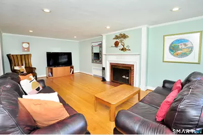 44 Miamis Road, West Hartford, CT 06117 - Photo 7