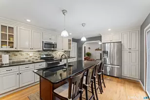 23 Hall Ln, Newtown, CT 06470 - Photo 13