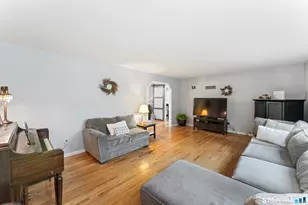 23 Hall Ln, Newtown, CT 06470 - Photo 5