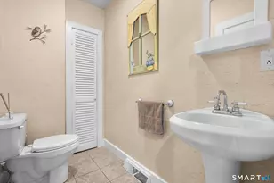 224 Putnam Ave, Hamden, CT 06517 - Photo 19