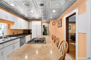 224 Putnam Ave, Hamden, CT 06517 - Photo 13