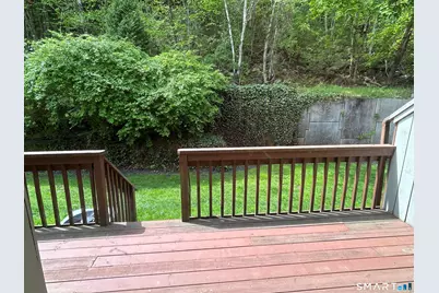 184 Concord Court #184, Beacon Falls, CT 06403 - Photo 3