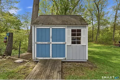 25 Forest Road, East Lyme, CT 06357 - Photo 5
