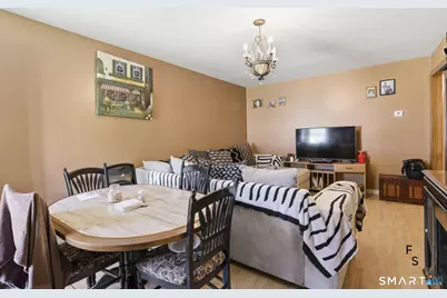 46 Seventh Street, Newington, CT 06111 - Photo 5