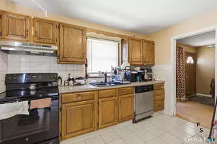 46 7th St, Newington, CT 06111 - Photo 19