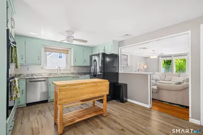 236 Hillcrest Avenue, Newington, CT 06111 - Photo 7