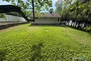 74 Oldham Ave, Waterbury, CT 06705 - Photo 5
