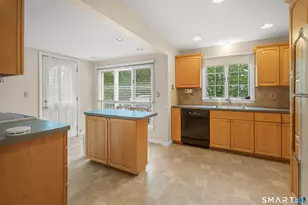 433 Gaylord Dr, Waterbury, CT 06708 - Photo 7