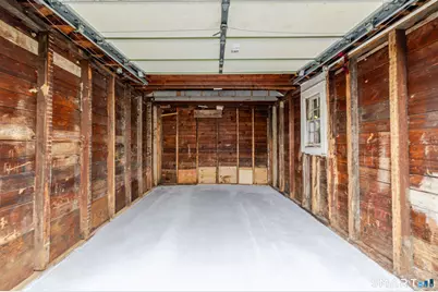 29 Roosevelt Avenue, Stamford, CT 06902 - Photo 31