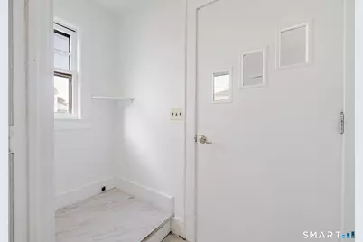 29 Roosevelt Avenue, Stamford, CT 06902 - Photo 13