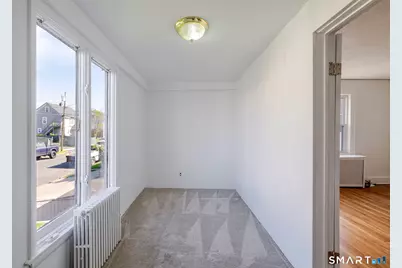 29 Roosevelt Avenue, Stamford, CT 06902 - Photo 11