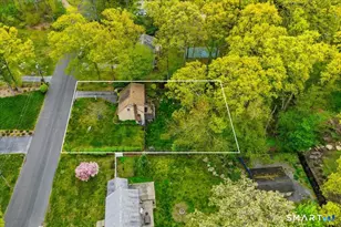 19 Maplewood Dr, East Lyme, CT 06333 - Photo 39