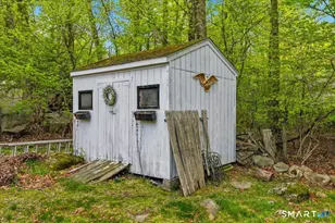 19 Maplewood Dr, East Lyme, CT 06333 - Photo 5
